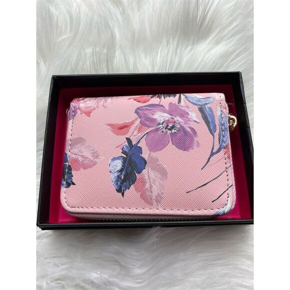 🆕Trina Turk Women's Pink Floral Zip-Around Wallet Card Holder - Picture 3 of 5